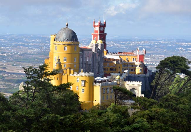 Viagem no Tempo: Explorando a Beleza das Cidades Históricas de Sintra, Évora e Óbidos