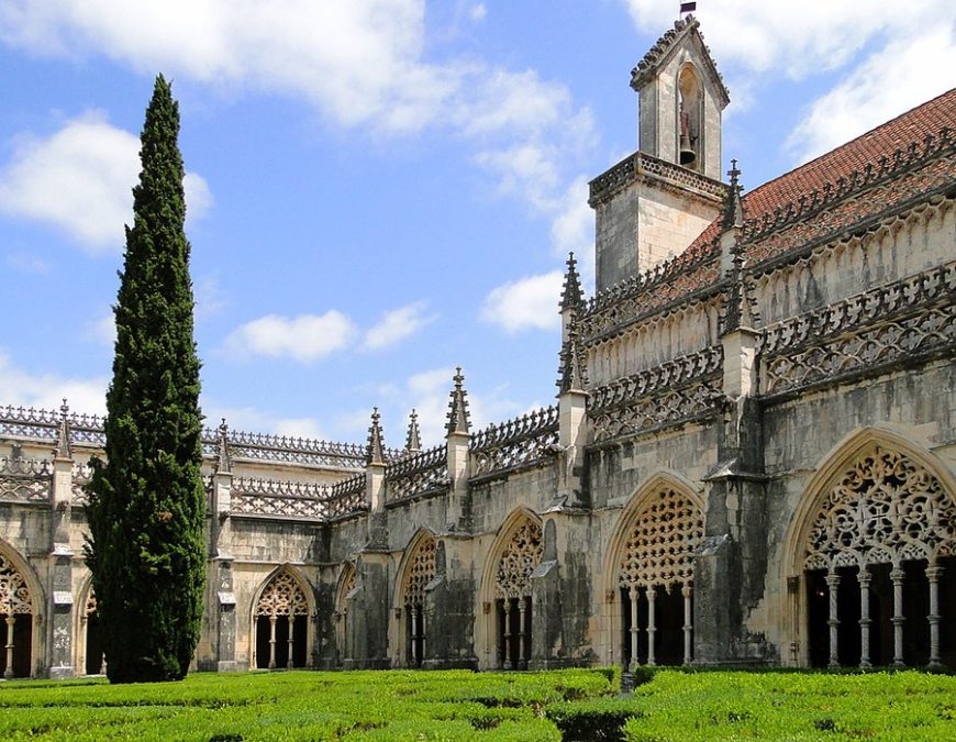 Viagem no Tempo: Explorando a Beleza das Cidades Históricas de Sintra, Évora e Óbidos